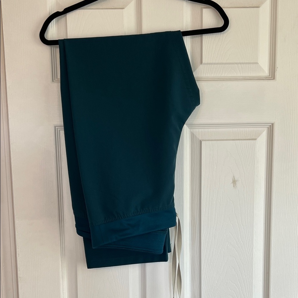Figs Caribbean Blue Livingston Pants Large